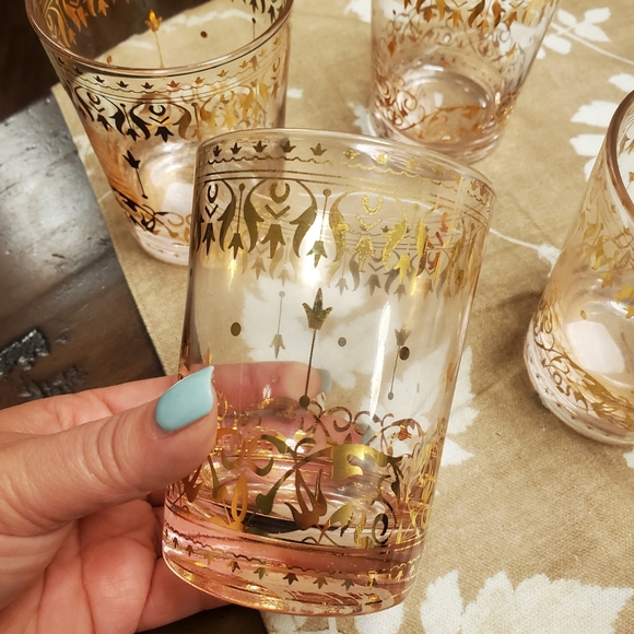 Pottery Barn set of 3 glasses - Picture 4 of 5